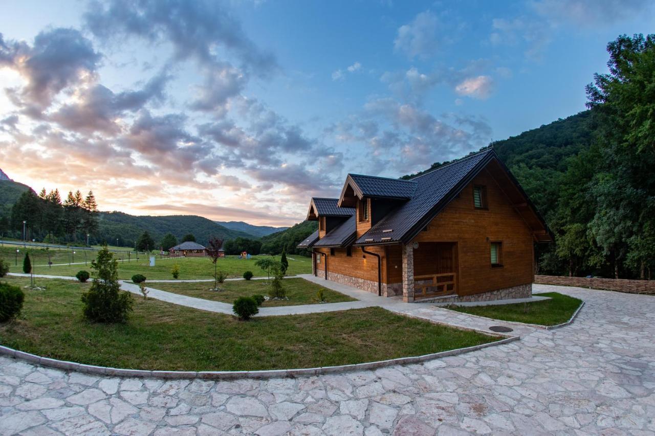 Vila "Maglic" تجينتيستيه المظهر الخارجي الصورة